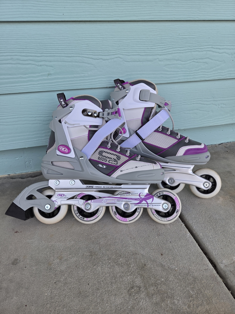 Roller Derby AERIO Q-60 Women's Inline Skates

 White & Purple